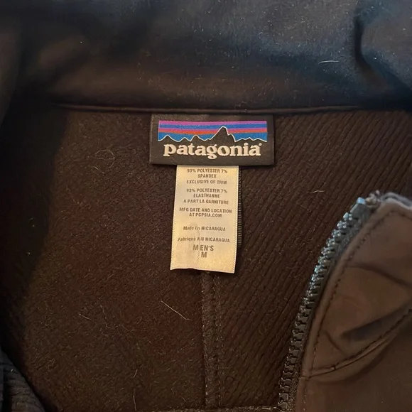Men’s black Patagonia jacket - Picture 4 of 6